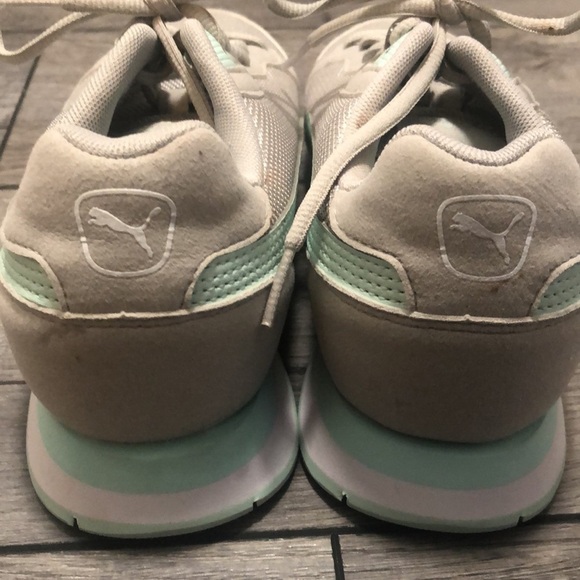 Puma retro runner sneakers in mint and light grey with soft foam support inserts - Picture 4 of 11